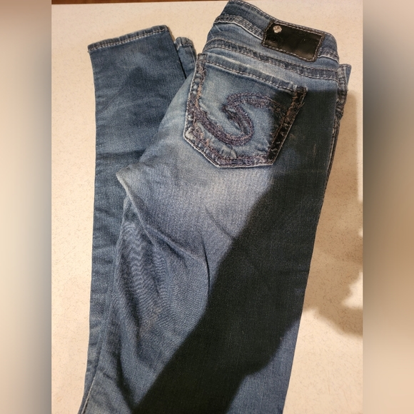 Silver Tuesday gorgeous jeans for women. Size 28 - Picture 10 of 10